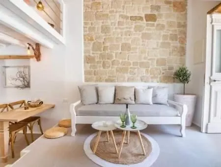 Grannys * Foiníkion