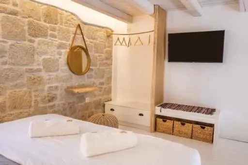 Grannys 빌라 Foiníkion